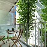 Modern Plac Wolnosci By Renters Poznaň