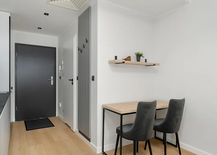 Modern Plac Wolnosci By Renters * Posen