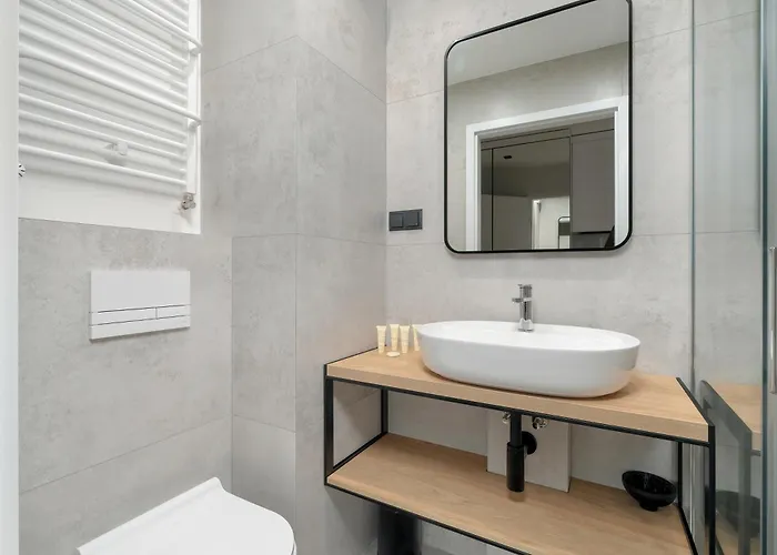 Modern Plac Wolnosci By Renters Apartment