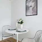 Modern Plac Wolnosci By Renters Poznań