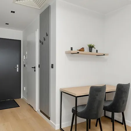 Modern Plac Wolnosci By Renters * Posen