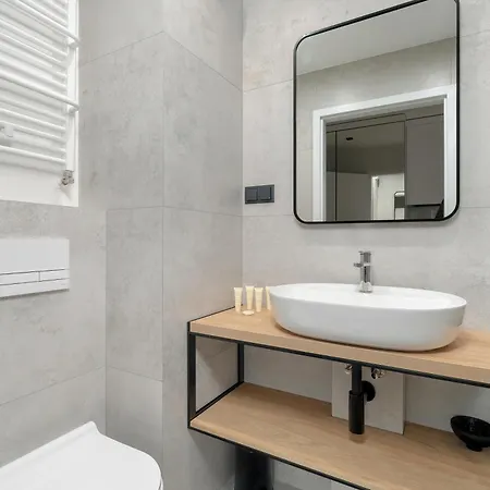 Modern Plac Wolnosci By Renters Apartament