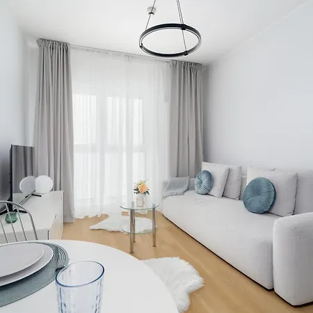 Apartment Modern Plac Wolnosci By Renters Posen